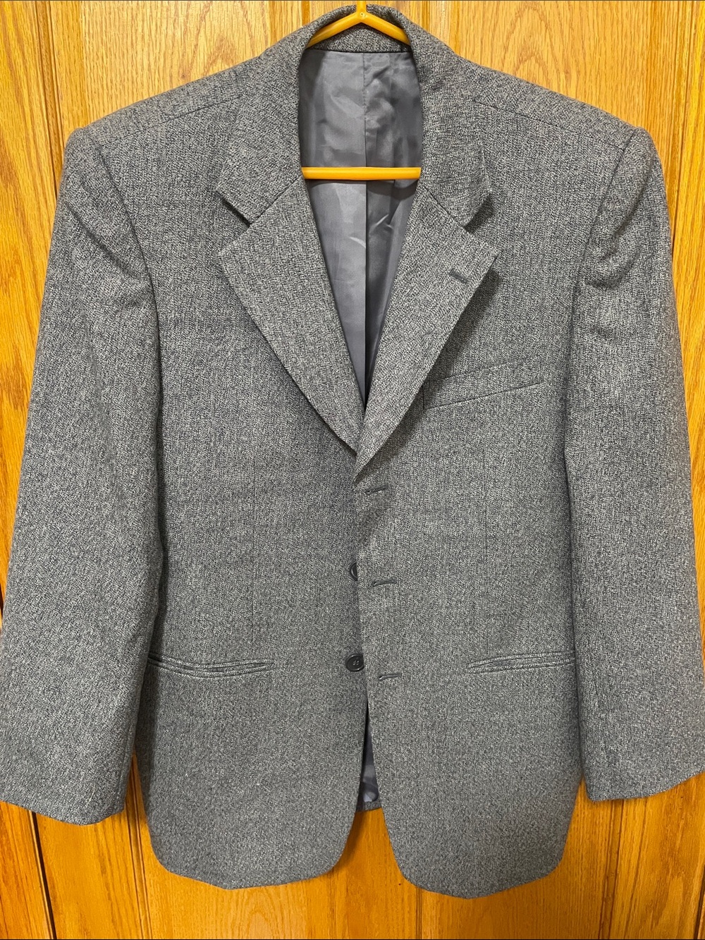 Vintage Gray Herringbone Sport Coat